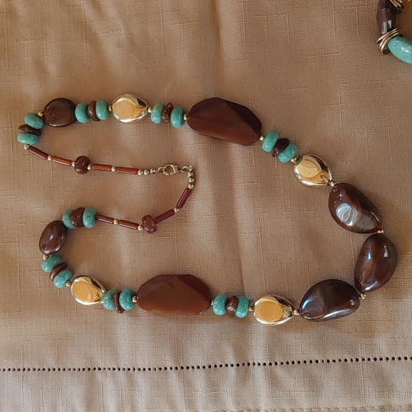 Neclace\Bracelet Set - Picture 3 of 3